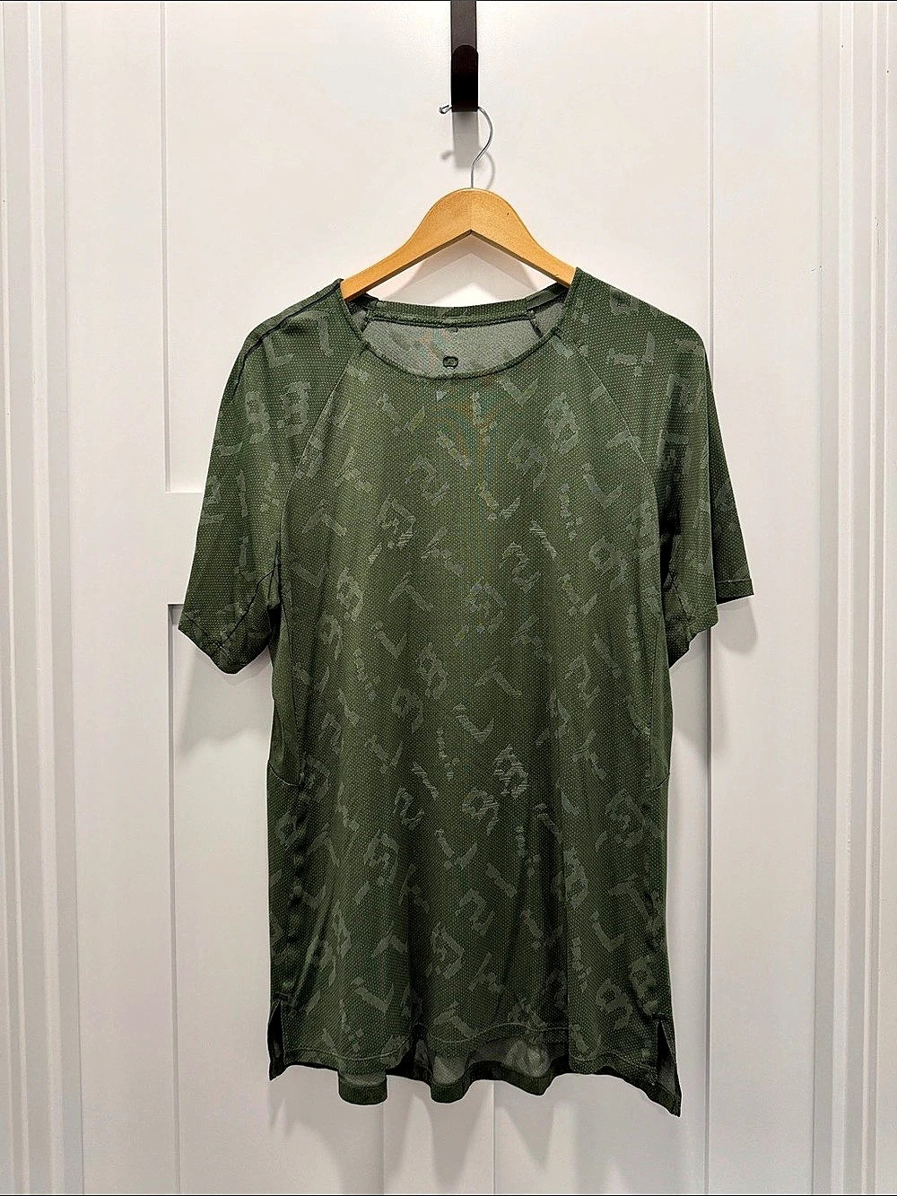 lululemon Abstract Short Sleeve Tee in Green